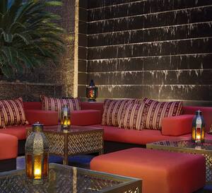 Sunken Garden The Ritz Carlton Dubai International Financial Centre Difc Dubai